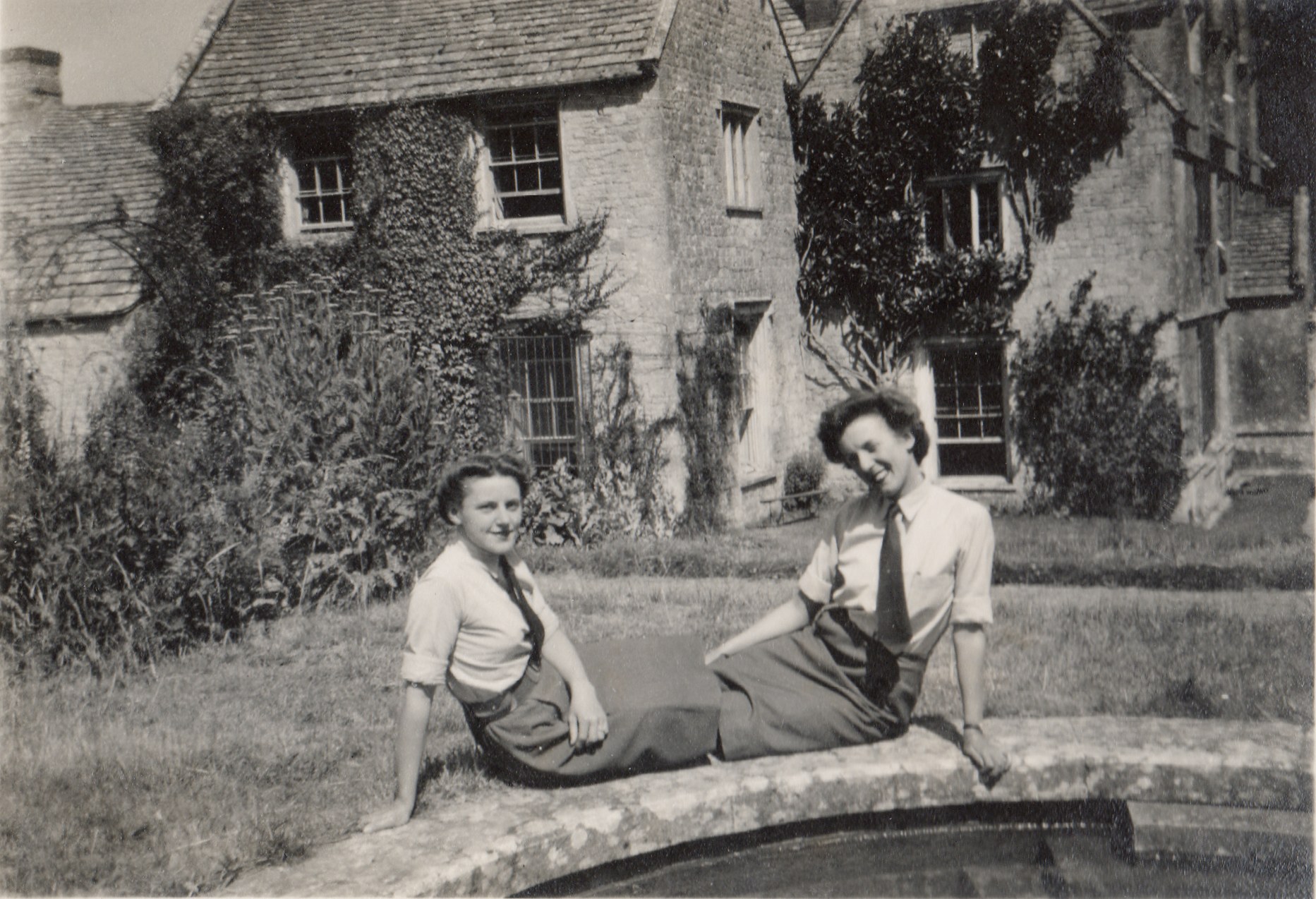 WAAFs stationed at Tyneham during wartime, 1941–1943