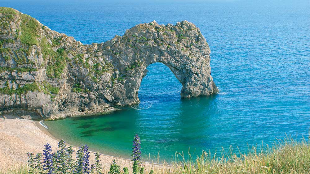 Big closeup photo of Durdle Door